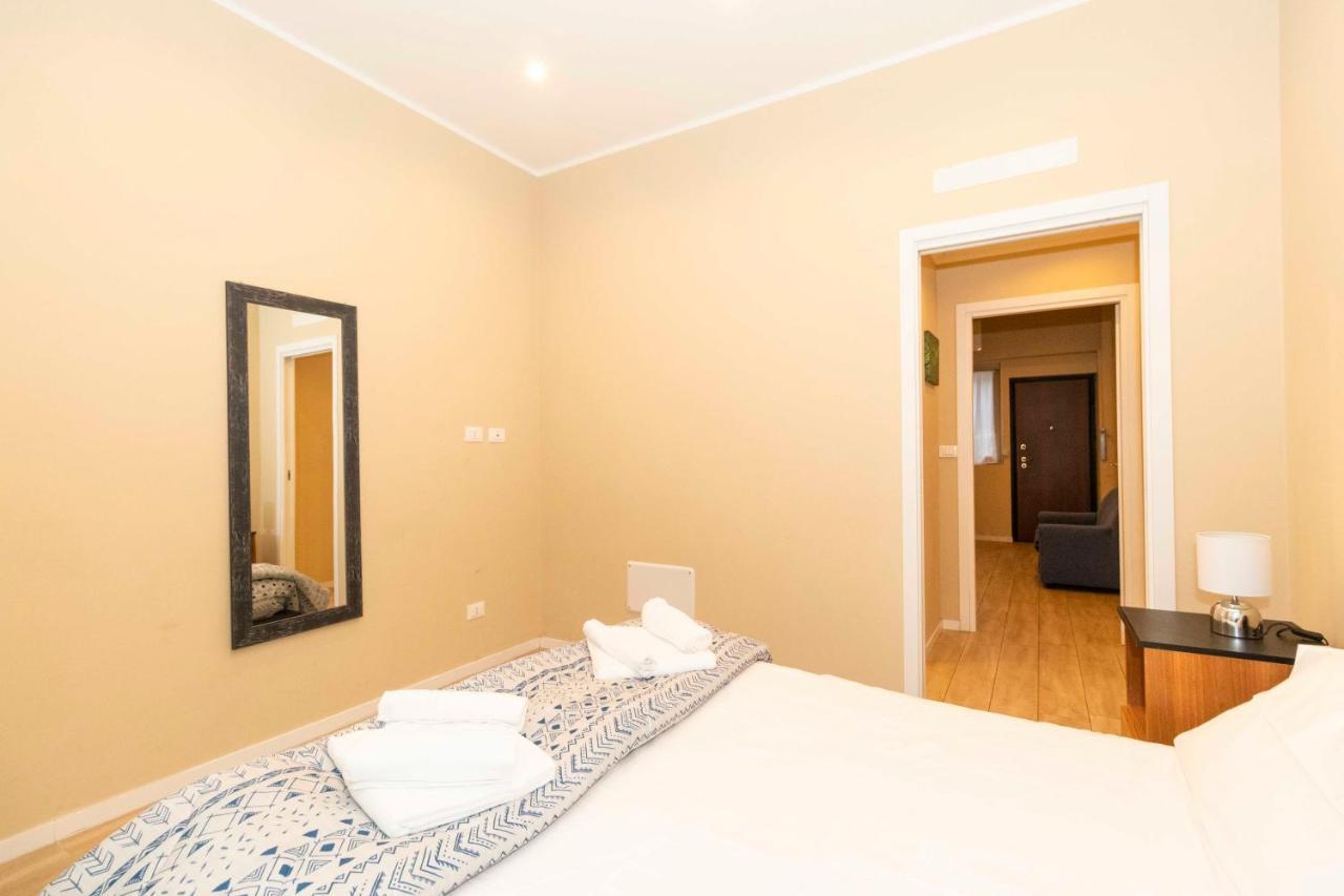 Piazza Solferino Lovely And Central Flat Торино Екстериор снимка